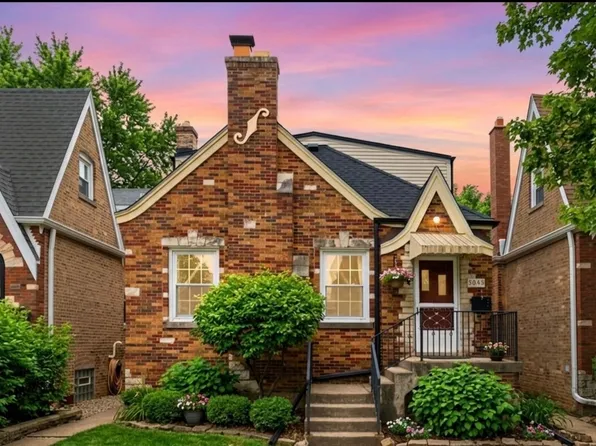5845 W Ainslie St #1, Chicago, IL 60630