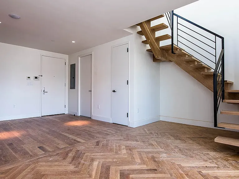 1 Duffield St #418 — Photo 3