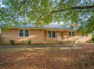 1956 Tradesville Rd, Lancaster, SC 29720