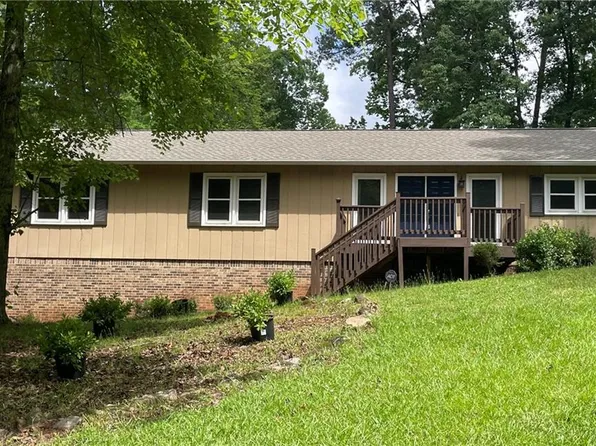 3441 Brookhill Cir, Roswell, GA 30062