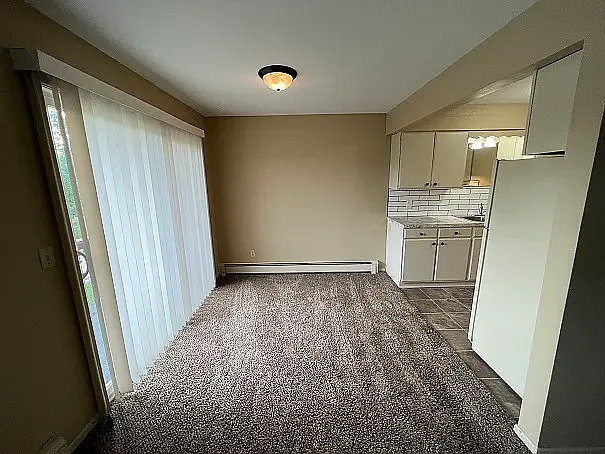 425 Shawmut Blvd NW — Photo 5