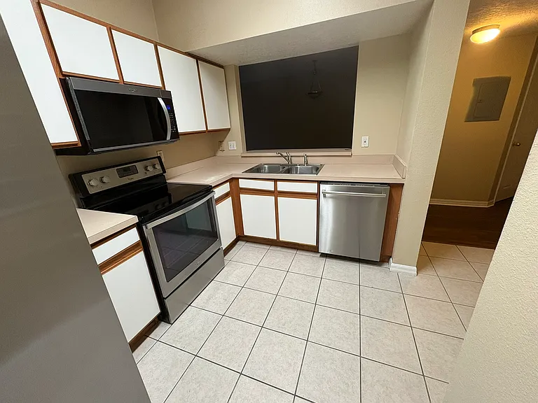 9610 Seadale Ct #102 — Photo 11