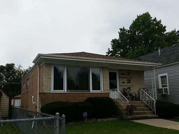 2nd image of 2611 W 98th St