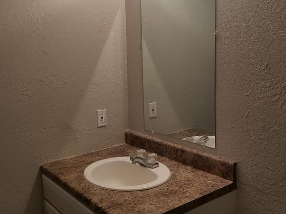 5th image of 3208 Salisbury Ave APT D