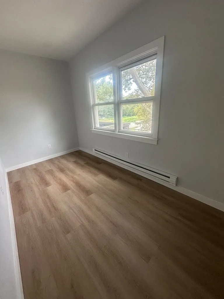 3 bed, 1.0 bath, $3,450 — Photo 4