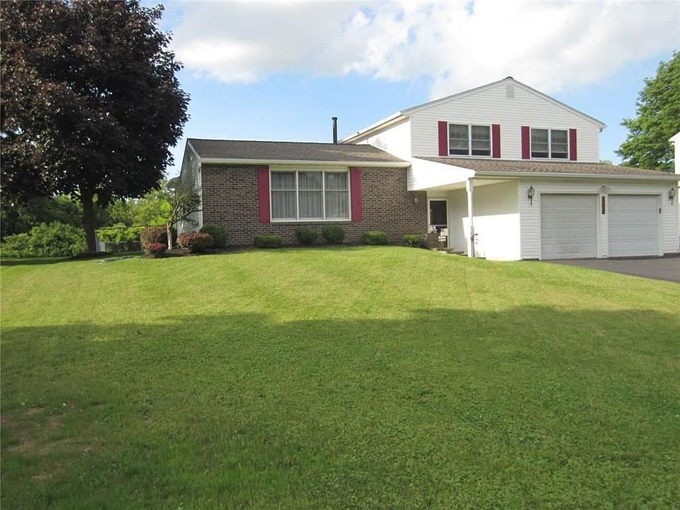 1st image of 5820 Mountain Ash Dr