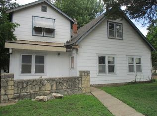 703 S C St, Arkansas City, KS 67005