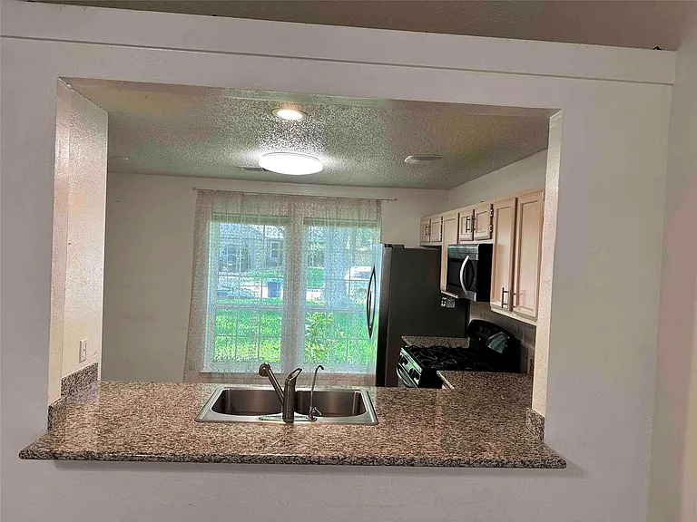 21418 Park Bishop Dr — Photo 3