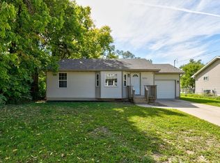 1513 E Park Ave, Des Moines, IA 50320