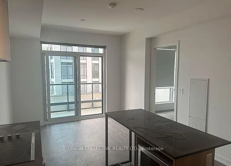 7950 Bathurst St #B1001 — Photo 3