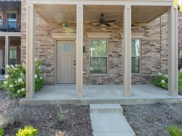 9117 Ra Young Jr Dr, Fort Smith, AR 72916