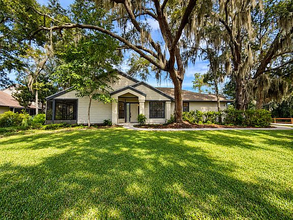 2nd image of 1104 Golden Cypress Ct