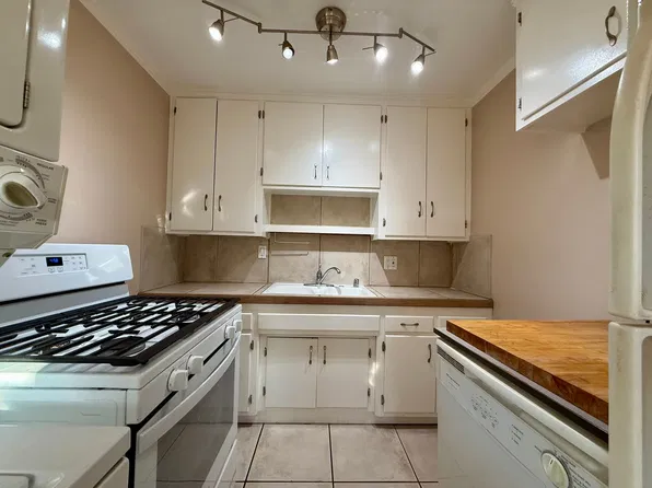 Prime Location! 2 Bedroom Apartment with Large Private Patio! In Unit Washer & Dryer! Gated Commu..., 3751 32nd St, San Diego, CA 92104
