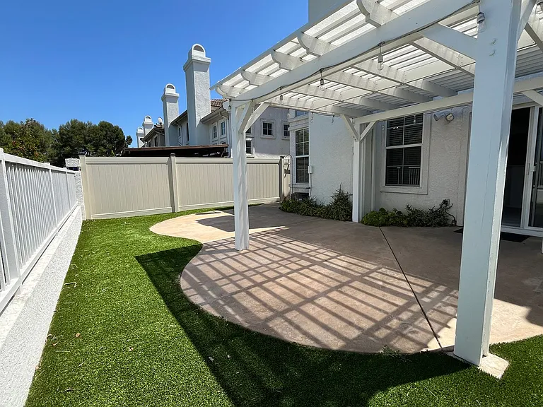 1215 Natoma Way #D — Photo 6