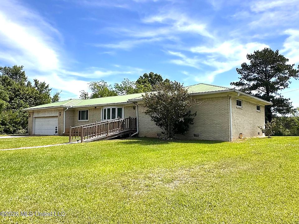 1st image of 377 Hall Rd