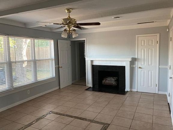 5th image of 1516 Cove Dr