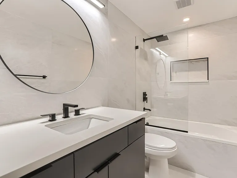 Second upstairs full bathroom
