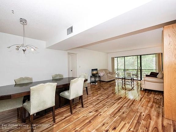4th image of 4020 N Hills Dr APT 26