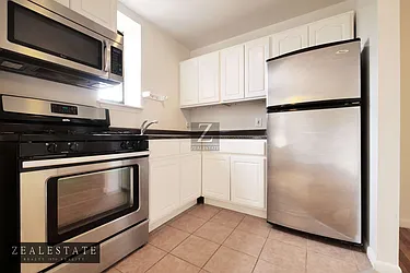 Rented by ZealEstate Group Inc