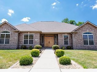 8638 Savoy Ln, O'Fallon, IL 62269