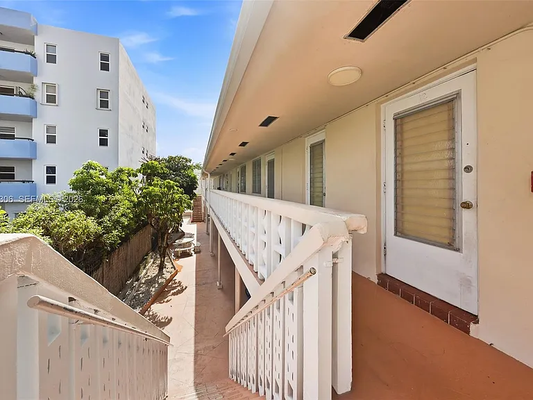 7434 Harding Ave #9 — Photo 4