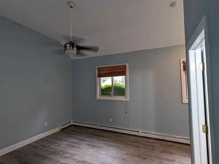 8 Cardinal Ct #1 — Photo 2