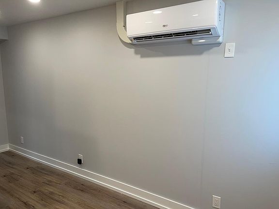 4th image of 4050 Bemis St