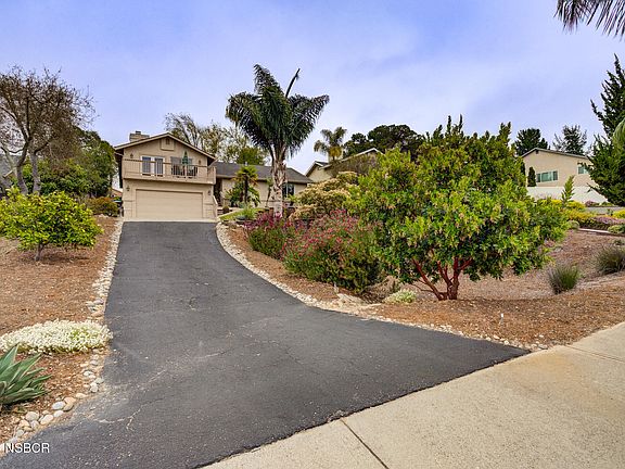 2nd image of 789 Bracken Ln