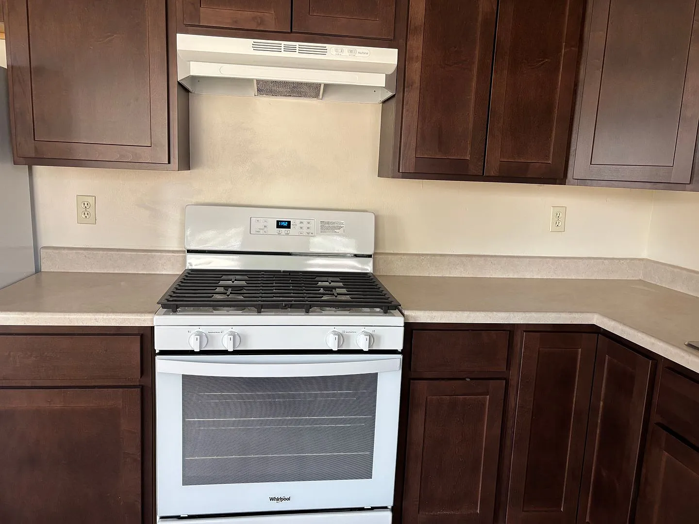 3 Bedroom 2 1/2 Bath Townhome — Photo 3