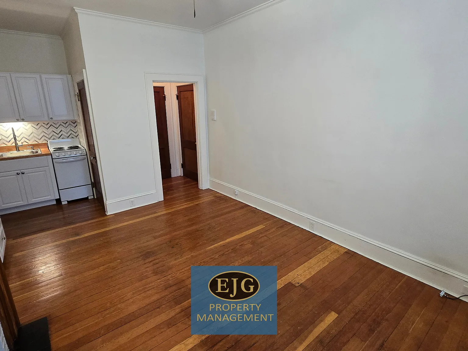 Studio, $1,300 — Photo 4