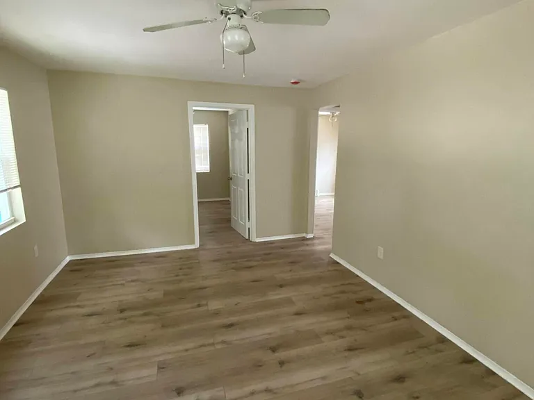 115 NE 2nd St #2 — Photo 9