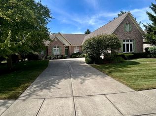 9750 Colonial Dr, Carmel, IN 46032