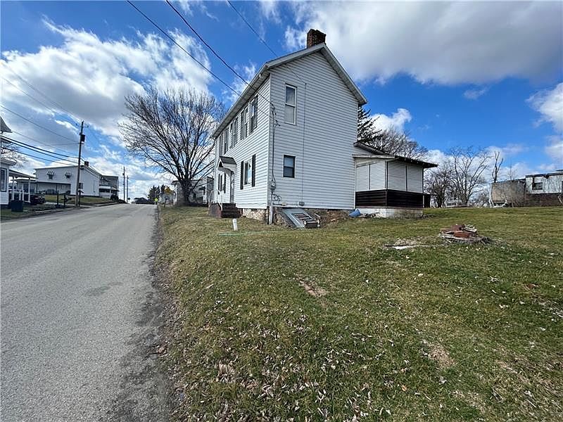 811 Main St, Mc Clellandtown, PA 15458 Zillow