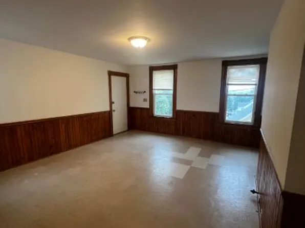 258 Dubuque St #2, Manchester, NH 03102