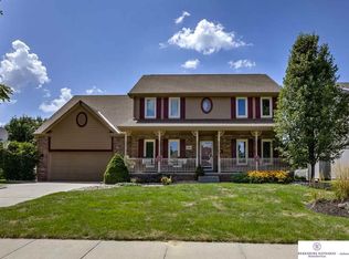 4218 N 143rd Cir, Omaha, NE 68164