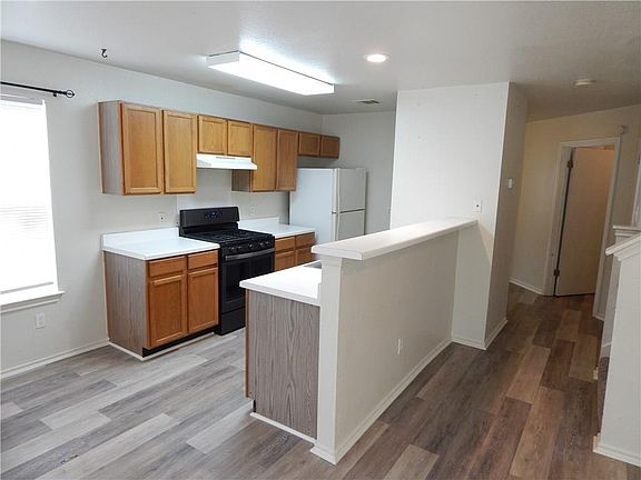 3rd image of 1020 Christopher Ave APT B