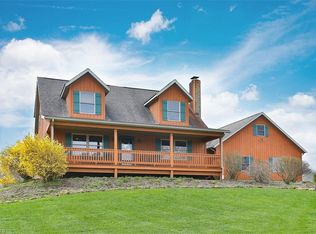 10741 Franks Rd, Chagrin Falls, OH 44023