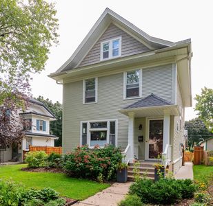 954 Osceola Ave, Saint Paul, MN, 55105