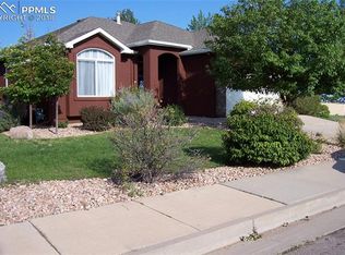 587 Crown Hill Mesa Dr, Colorado Springs, CO 80905