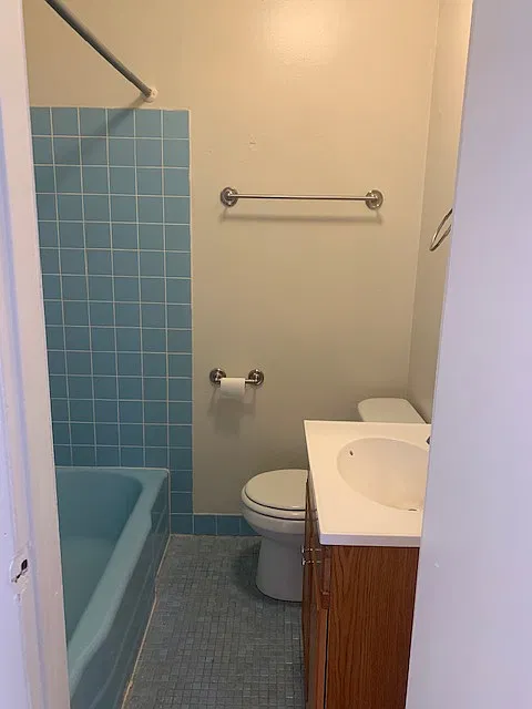 1 bed, 385 sqft, $1,195 — Photo 2