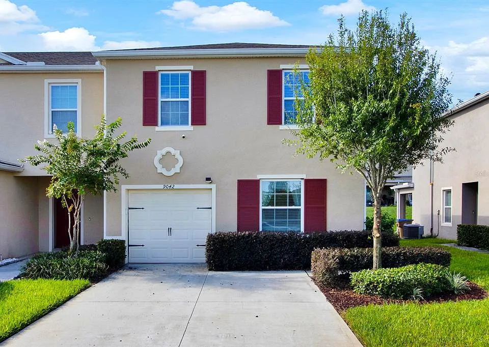 9042 Pinales Way
