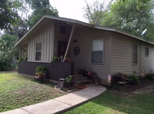 1500 Kent St, Taylor, TX 76574