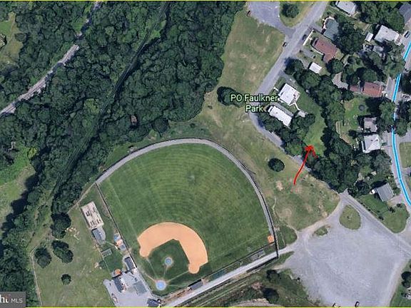 4th image of Ryneal St