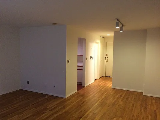 Rented by Sun Pop International | media 6
