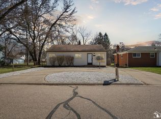 15376 Deering St, Livonia, MI 48154