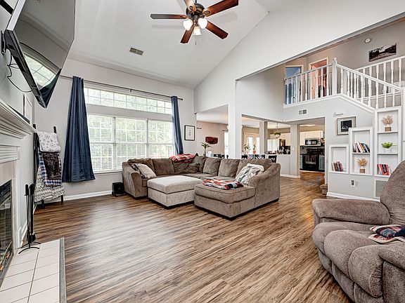 5th image of 1115 Pine Mountain Way