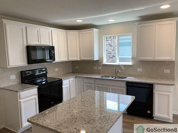 3rd image of 1017 Norias Dr