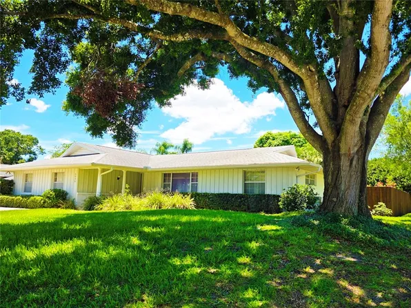 5096 The Oaks Cir, Orlando, FL 32809