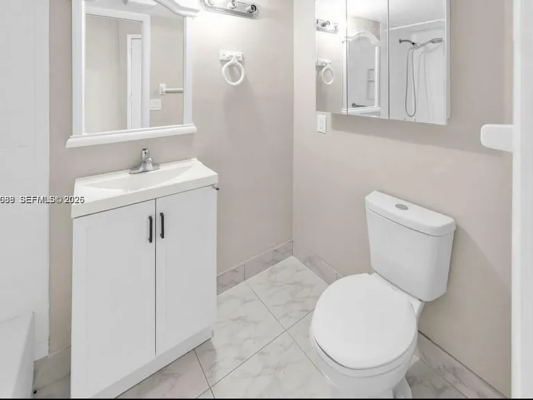 18801 NE 2nd Ave #1006 — Photo 5