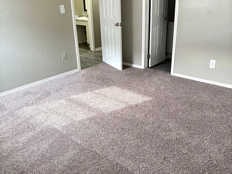 Bryant Grove Apartments — Photo 54